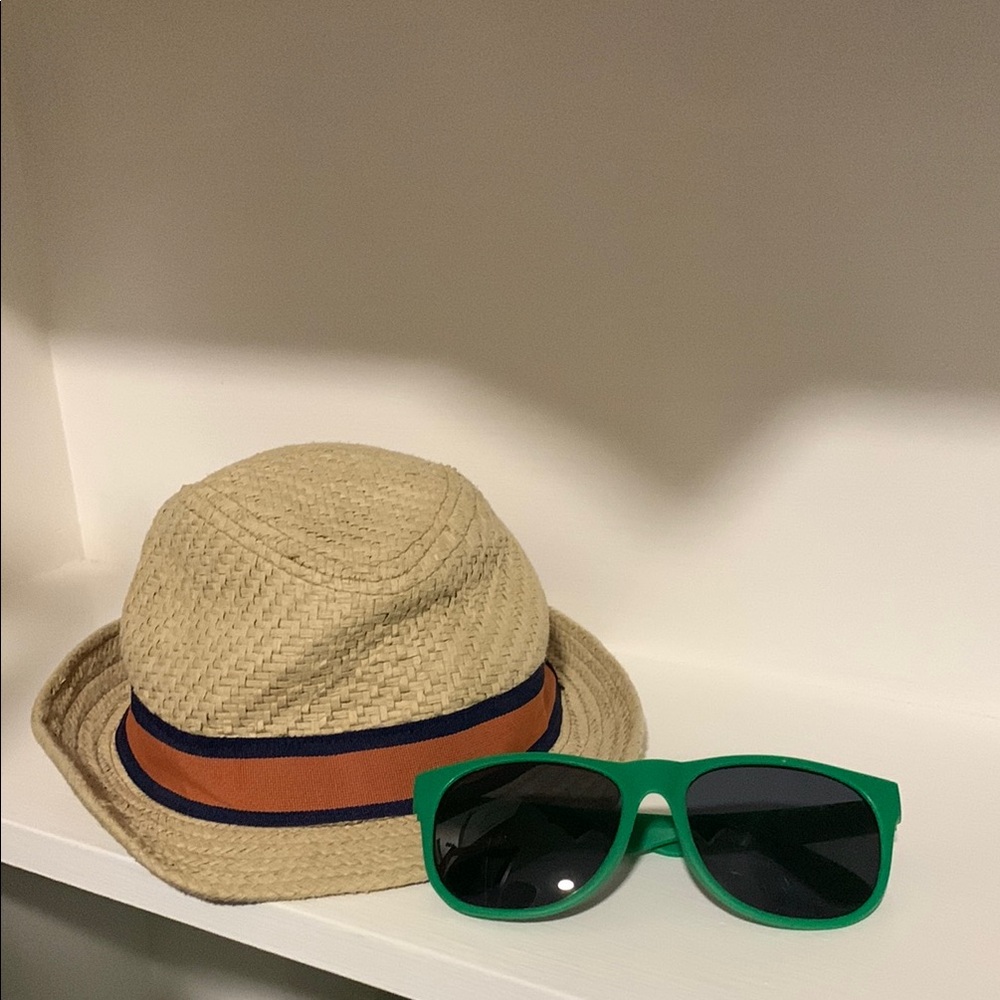 H&M Beige Straw Hat with Green Sunglasses